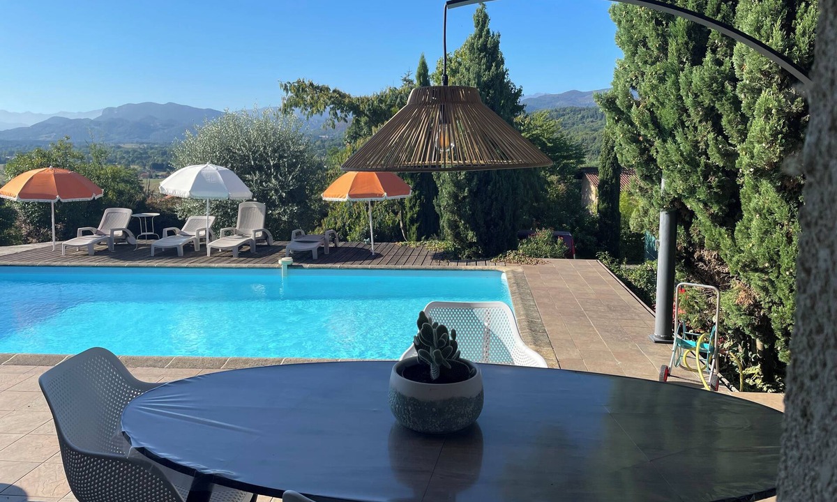Mercenac House | Maison Facile à Vivre Jolie vue sur les Montagnes Avec Piscine Animaux Bienvenus