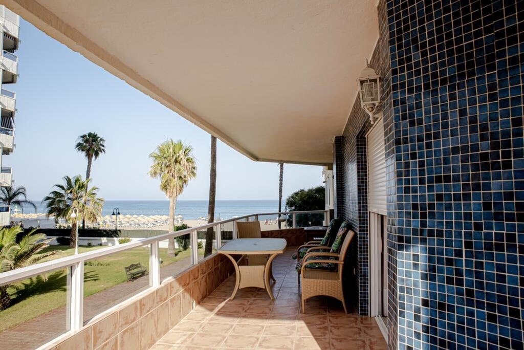 Carihuela Apartment | MALAGASUITE CARIHUELA BEACH & SUN