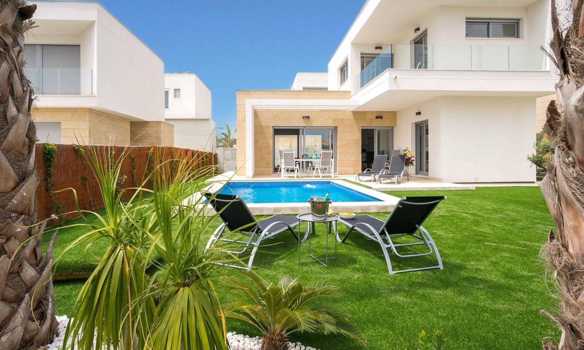 Lo Rufete Villa | Maldiva Contemporary villa with private heated pool in Golf Torrevieja