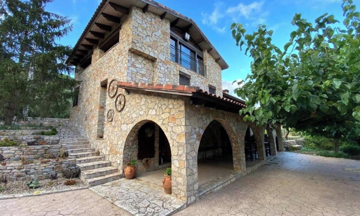 Riudecols Cottage | Masía de piedra con piscina