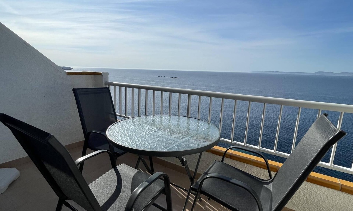 Almadraba-Canyelles Apartment | MEDI. Incredible sea views and community pool