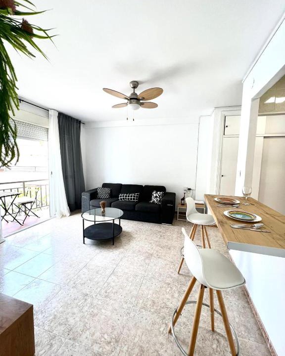 Carihuela Apartment | Mediterráneo Carlota Alessandri