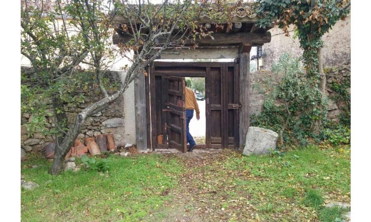Basardilla Cottage | Minus House Cozy house in rural surroundings.