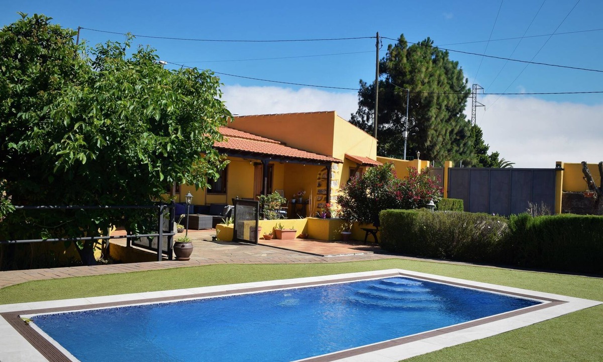 El Rosario House | mit Schwimmbad nur für Erwachsene by Interhome