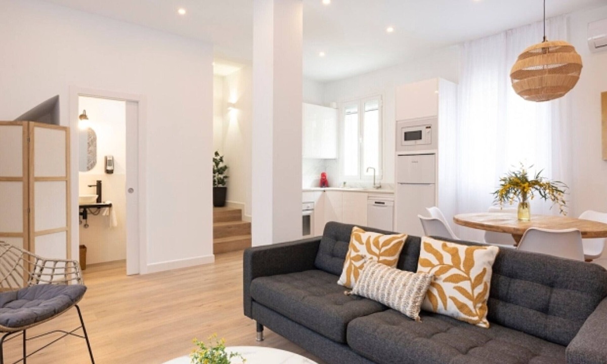 Poligono Alameda House | Modern and spacious duplex in the heart of Malaga