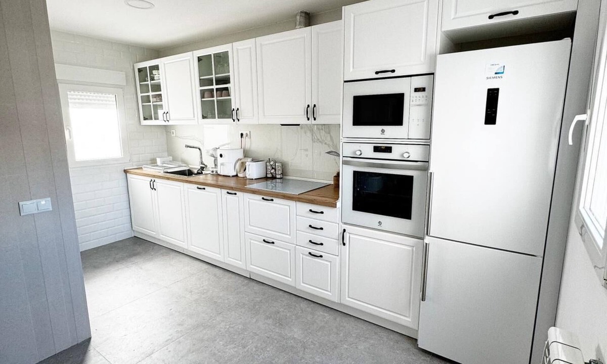 Sagunto Apartment | Modern Flat in Puerto Sagunto