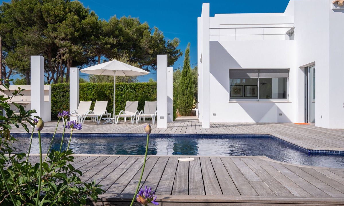 Ciudadela Villa | Modern villa "Xipell 9" with pool and barbecue