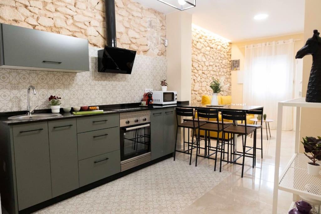 Campoamor Apartment | Moderno y centrico en plaza toros con AC