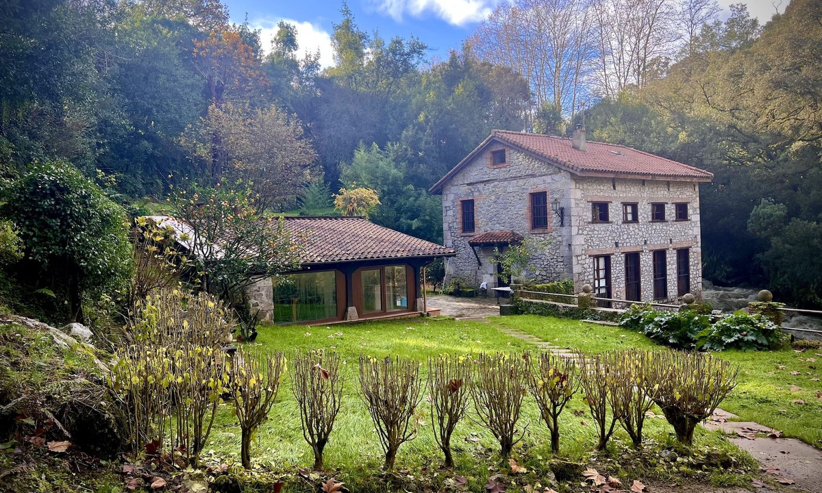Entrambasaguas House | Molino - Fuente del Francés Live on the river and the waterfall! Ideal for families