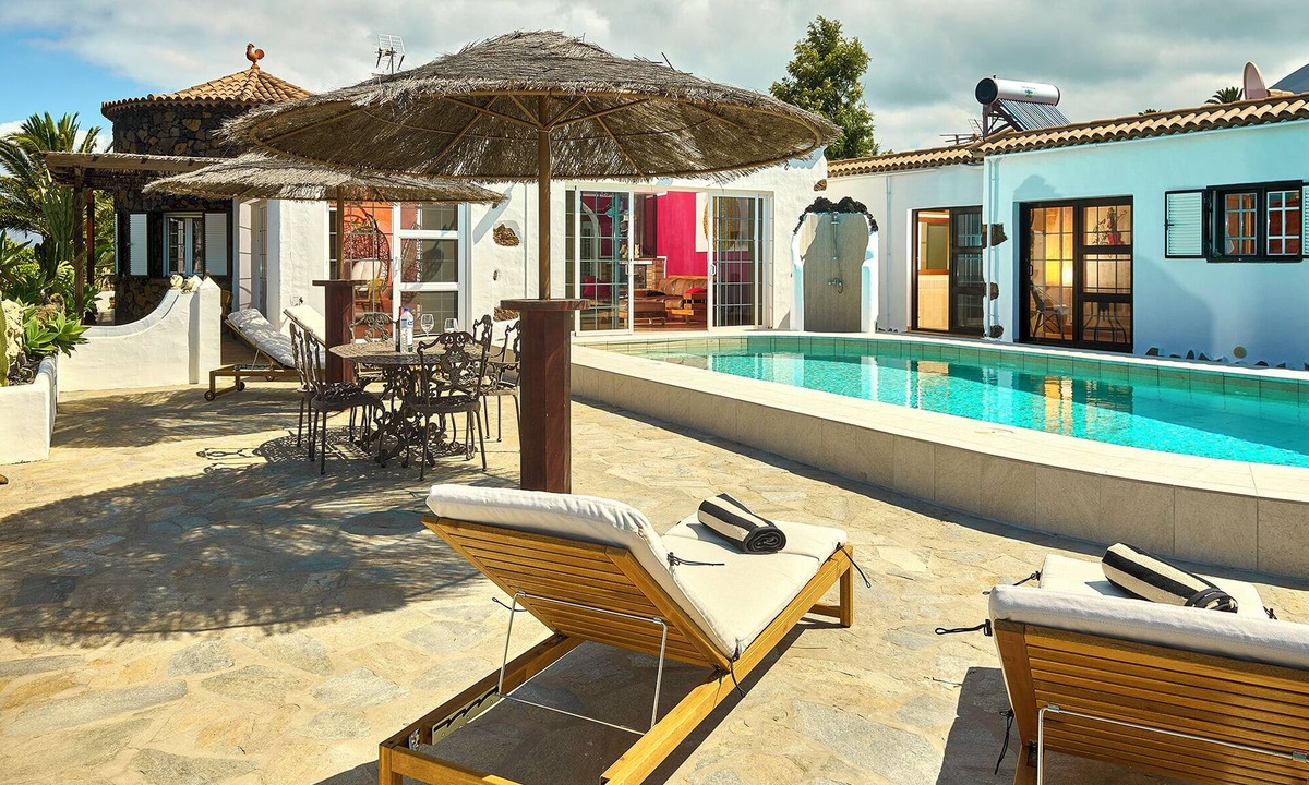 Los Llanos de Aridane House | !NEW! Finca Fortuna- SOL feel-good oasis/dream location/saltwater pool/sun side