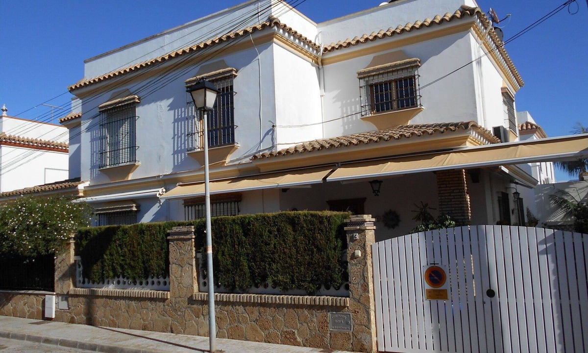 Chipiona Apartment | Nice apartment for 4 people with WIFI, A/C, TV and terrace
