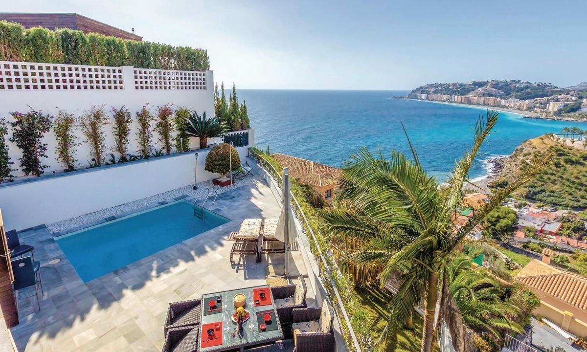 Almunecar House | Nice home in Almuñecar