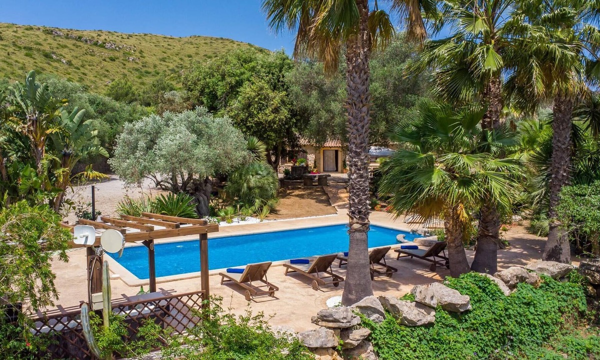 Arta House | Nice home in Arta with private swimming pool, can be inside or outside
