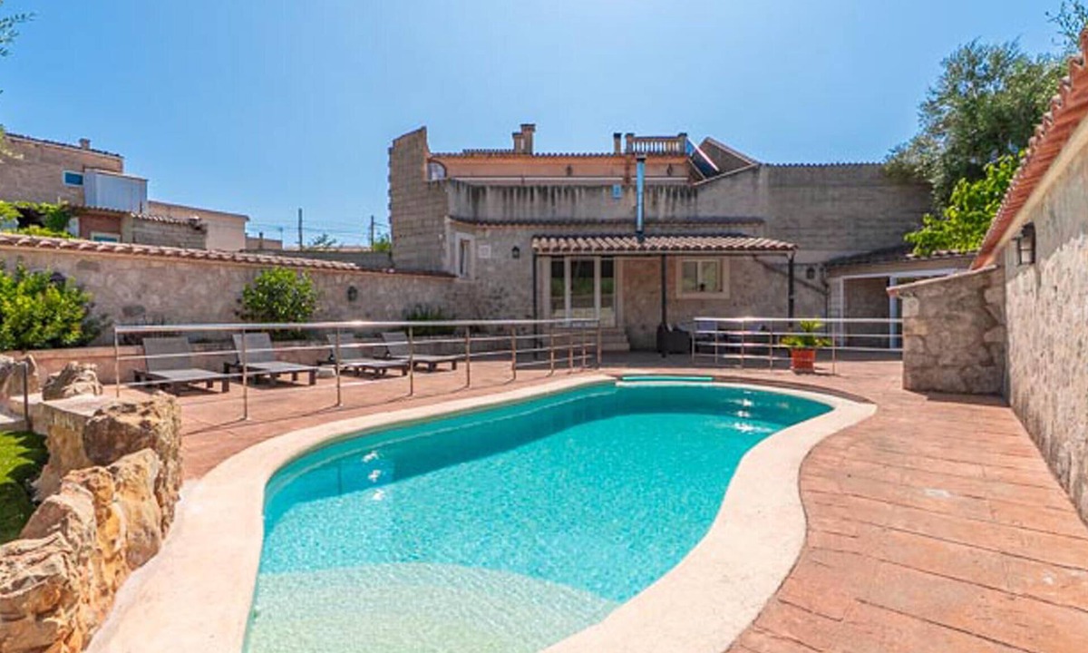 Maria de la Salut House | Nice home in Maria de la Salut