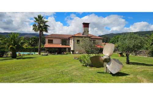 A Caniza House | O canto do grilo