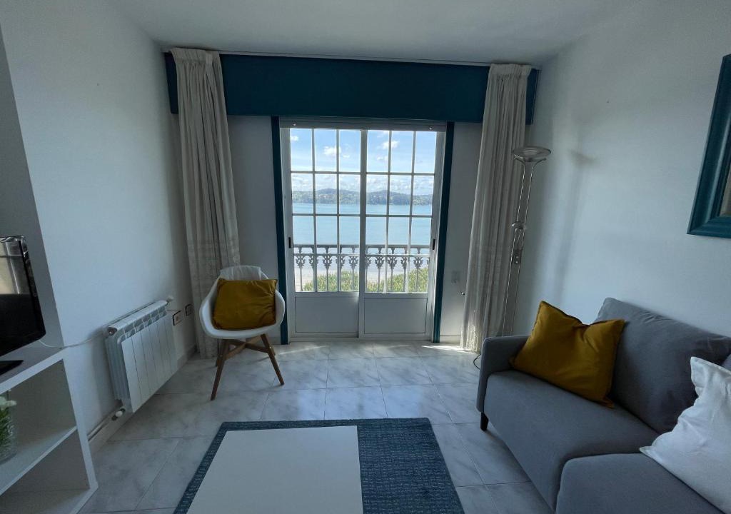 Mino Apartment | Oktheway Miño Little Beach