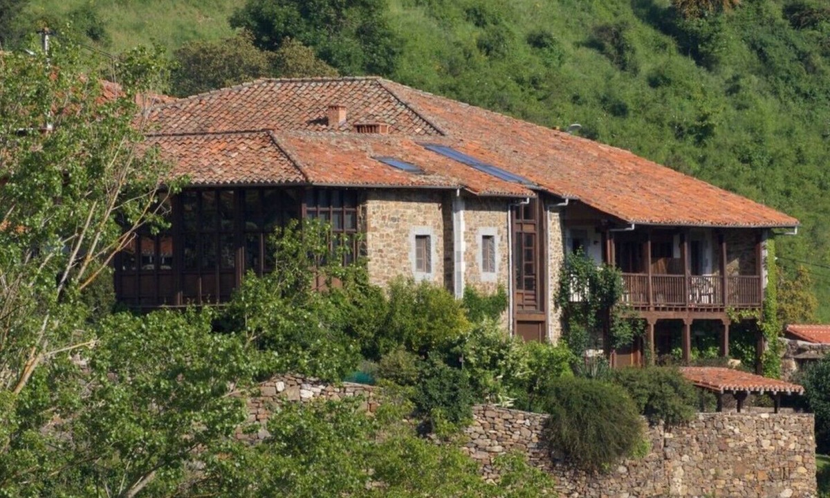 Basieda Apartment | Olmares Apartment Picos de Europa - Chill out with spectacular views (Balcony)