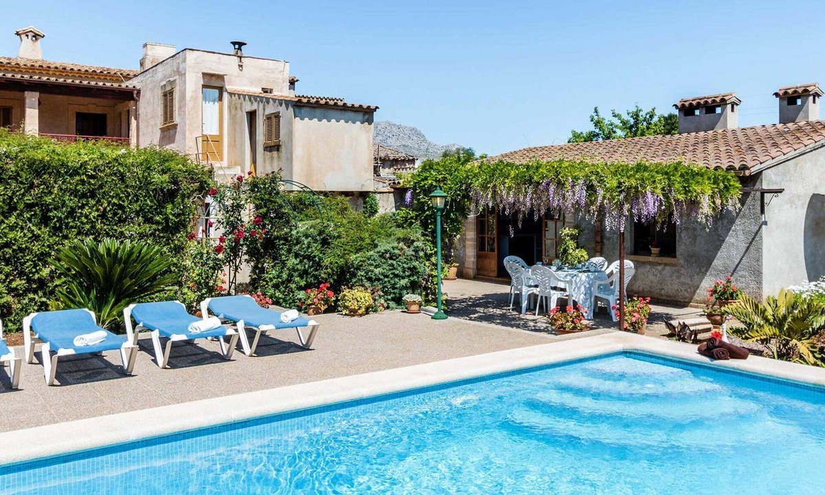 Pollensa Villa | PANADA in Pollensa with 3 bedrooms and 2 bathrooms