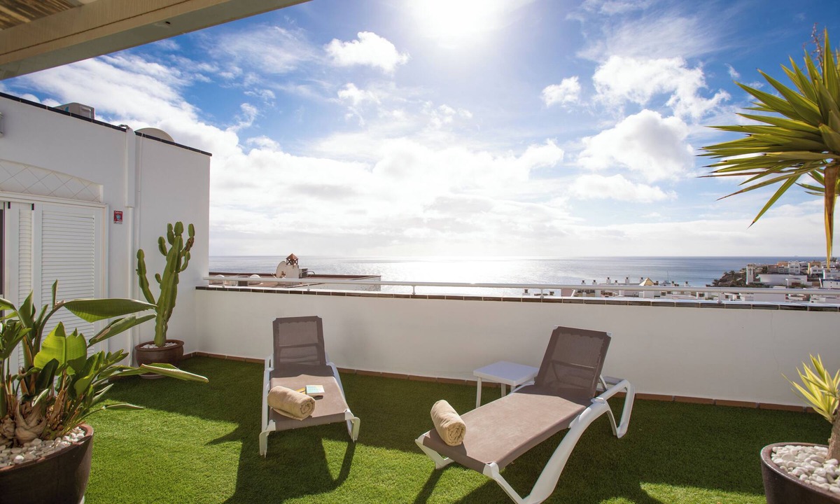 Morro Jable Apartment | PENTHOUSE 120m2, 200m from the beach, panoramic sea and village view