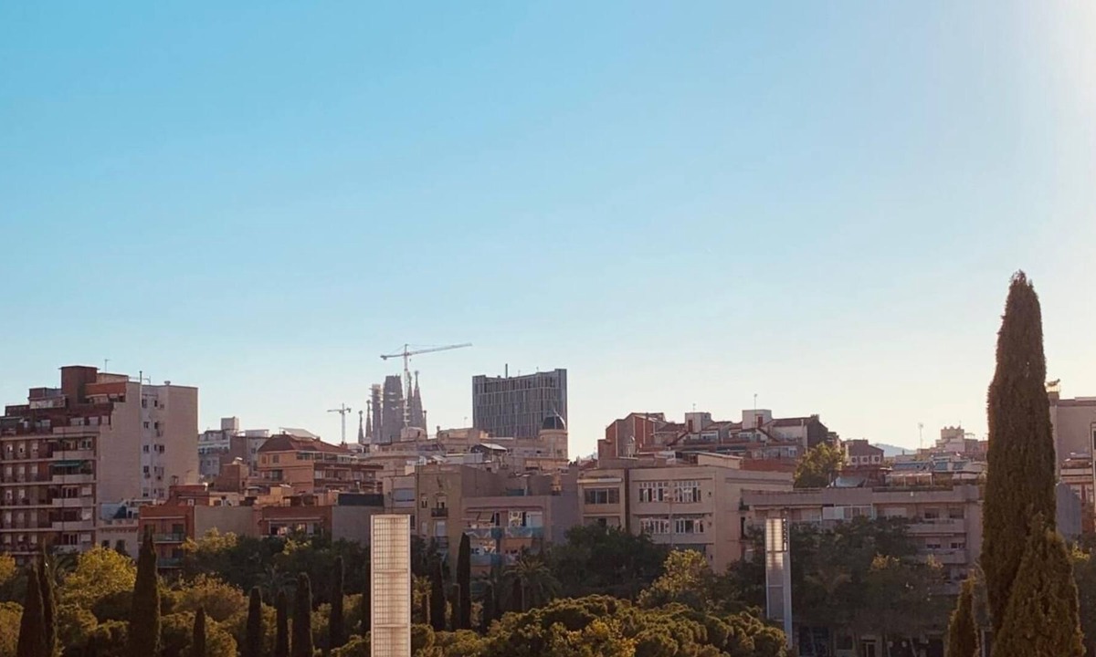 El Clot Apartment | Piso en Poblenou vista a la Sagrada Familia
