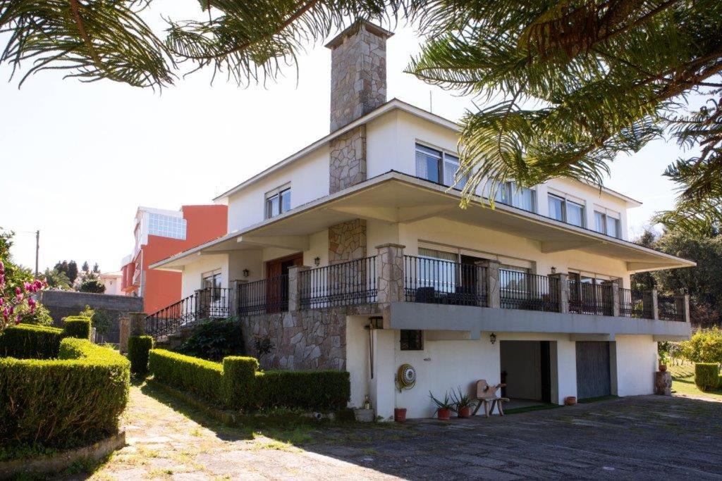 Mino Villa | Playa Miño Sombreu