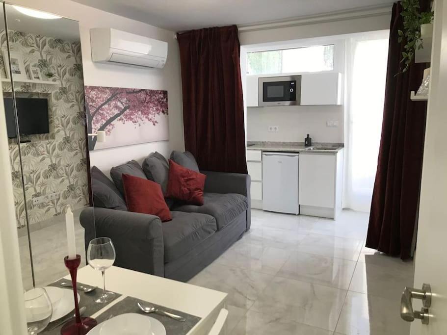 Paracuellos de Jarama Apartment | Precioso Apartamento nuevo con Jardín privado