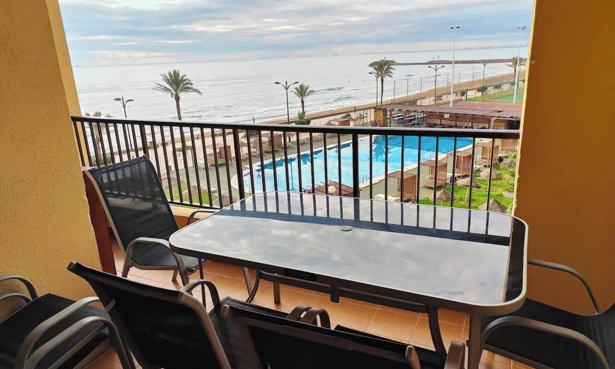 Port Saplaya Apartment | Primera línea alojamiento entero Port Saplayann