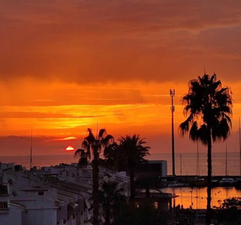 Playa Pobla de Farnals Apartment | Puebla de Farnals playa- Oasis Apartments - Costa de Valencia Beachside Stay