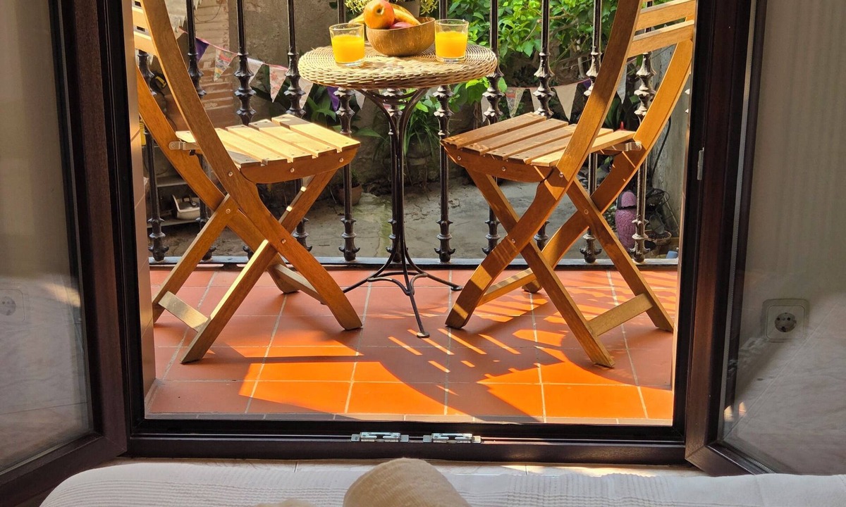 El Fort Pienc Apartment | Quiet 2-bed child's room terrace Sagrada Familia