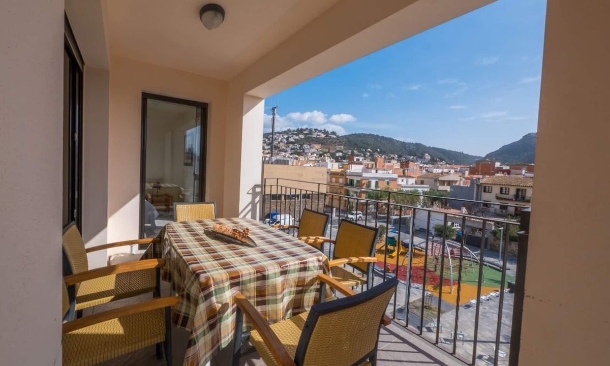 Roses Town Center Apartment | Riera Ginjolers 3 A - Three Bedroom Apartment, Sleeps 6