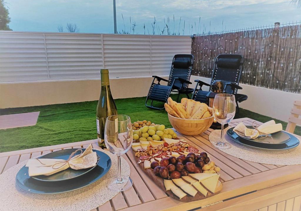 L'Eucaliptus Apartment | Rincón en la playa by Rinconesmediterraneos