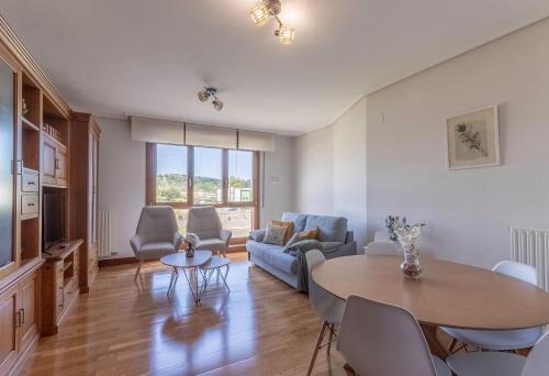 Barakaldo Apartment | Riverside Comfort Barakaldo