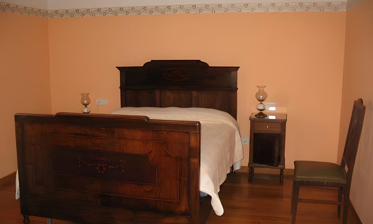 Callobre House | Room 'Horta' with Mountain View, Shared Terrace and Wi-Fi