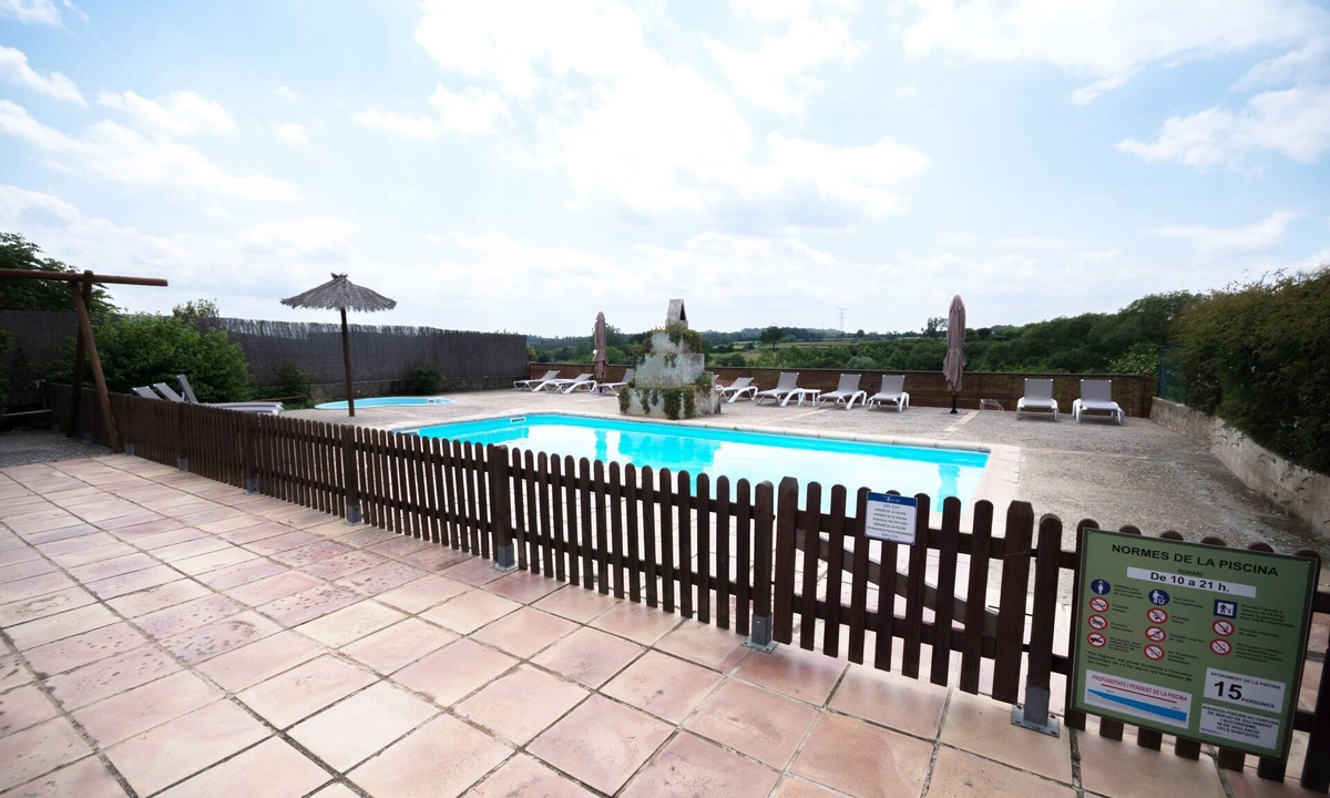 Llampaies House | Rural House 35 people, 17 km from Costa Brava beaches, barbecue, pool,
