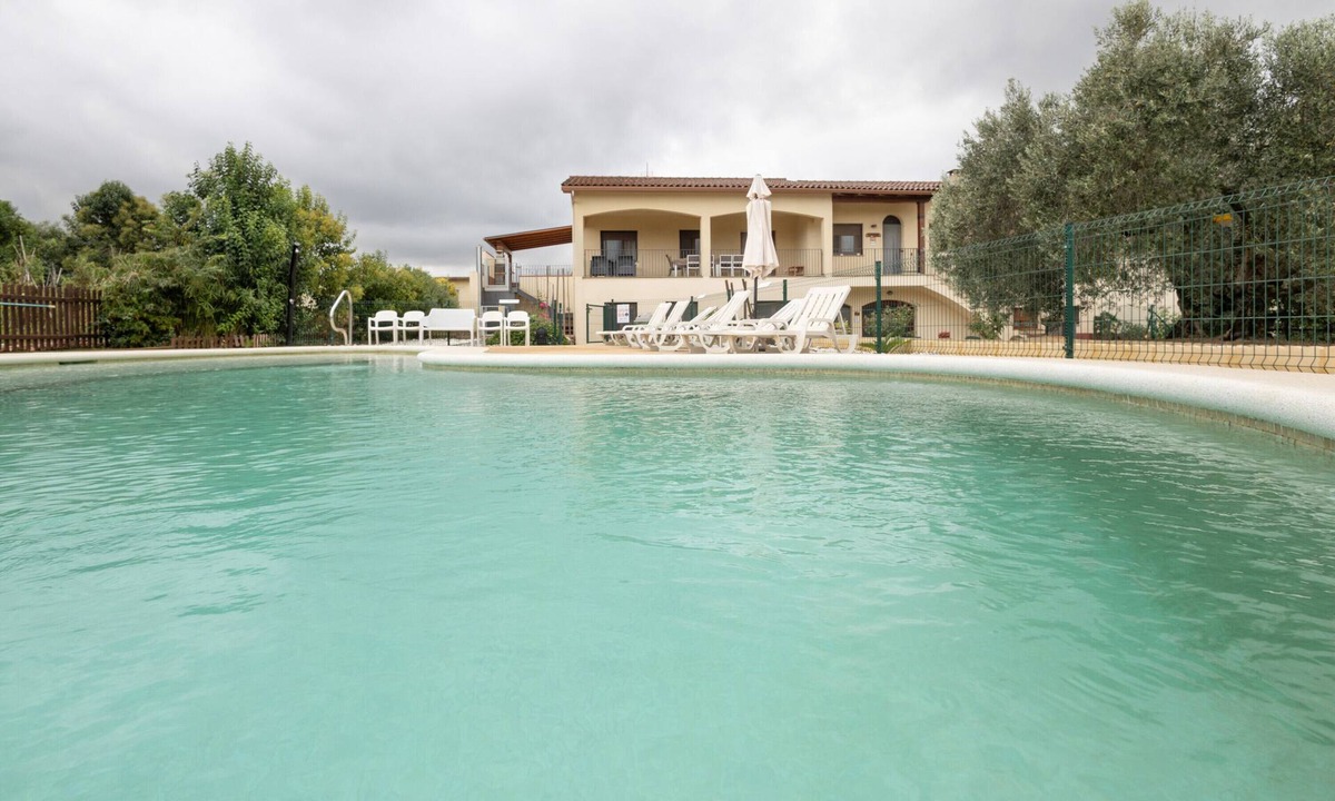 L'Ametlla del Valles House | Rural House 'El Tibidabo' with Mountain Views, Wi-Fi and Air Conditioning