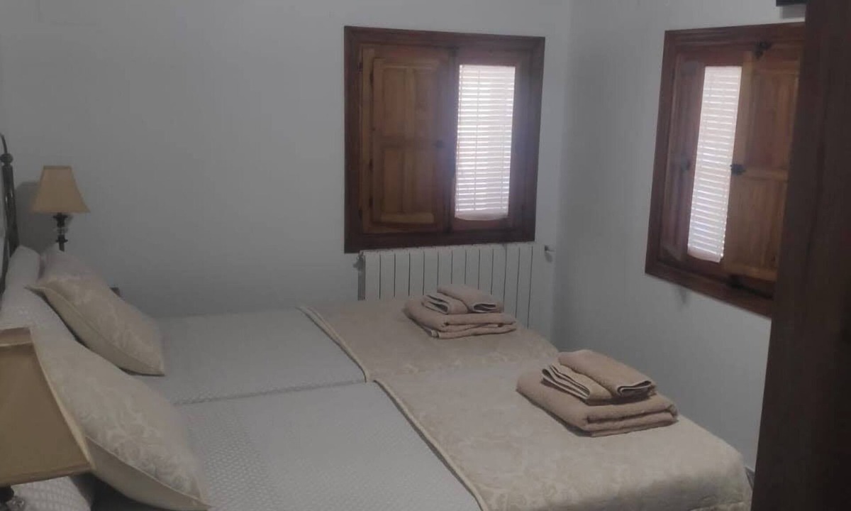 El Bonillo Ski Chalet | rural village house las zorizas