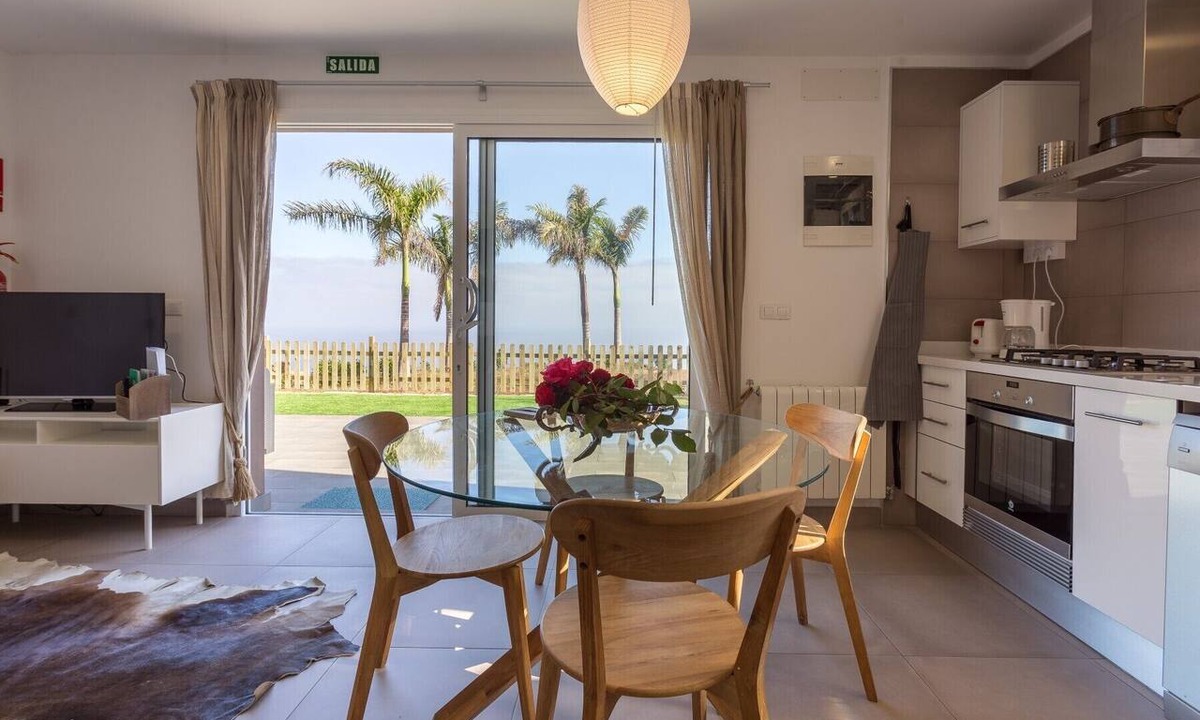 La Matanza de Acentejo Apartment | SEA VIEW, HEATED POOL, Heating, PRIVATE GARDEN AND TERRACE, Free Wifi (10)