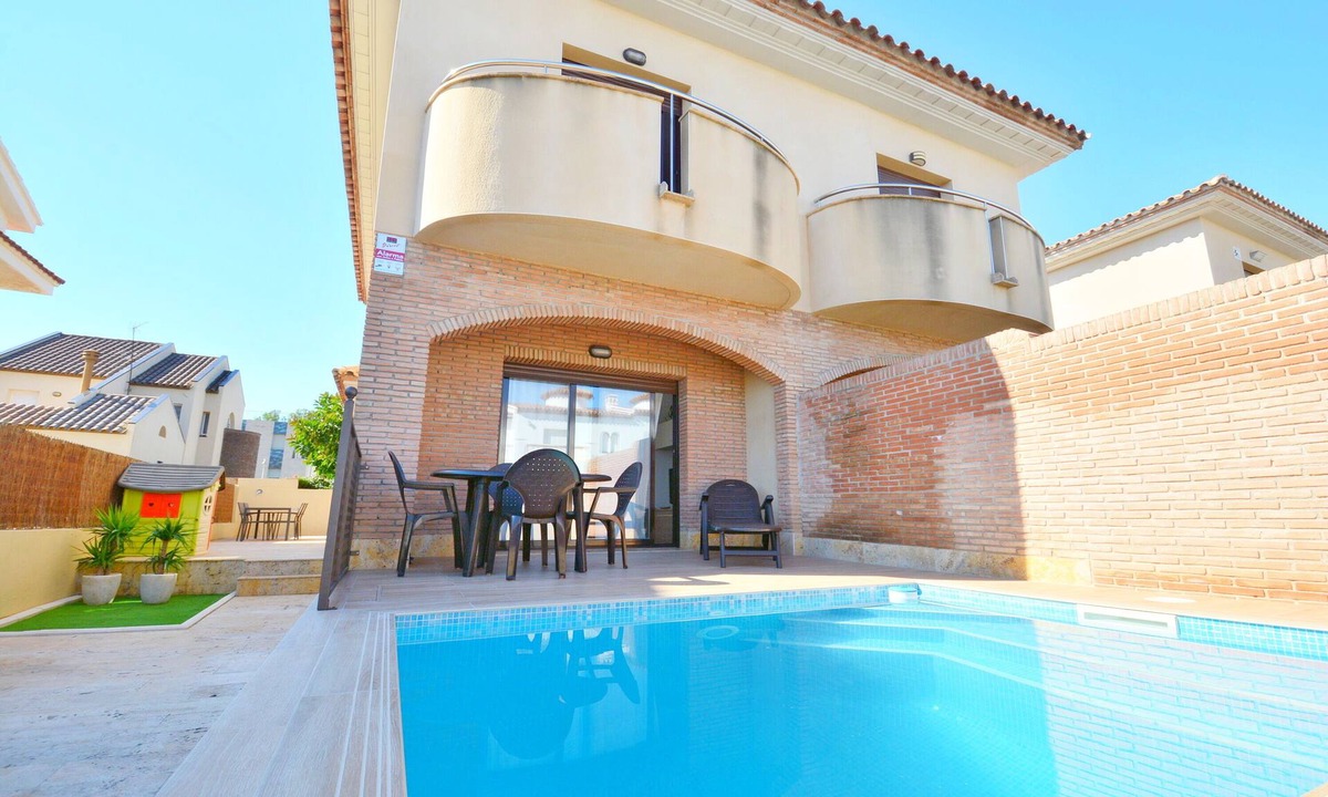 L'Hospitalet de l'Infant House | Seafront house with private pool and Wif