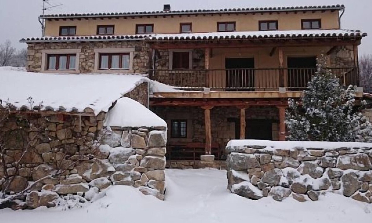 Navalperal de Tormes Cottage | Self catering La Tablilla y La Terraza for 4 people