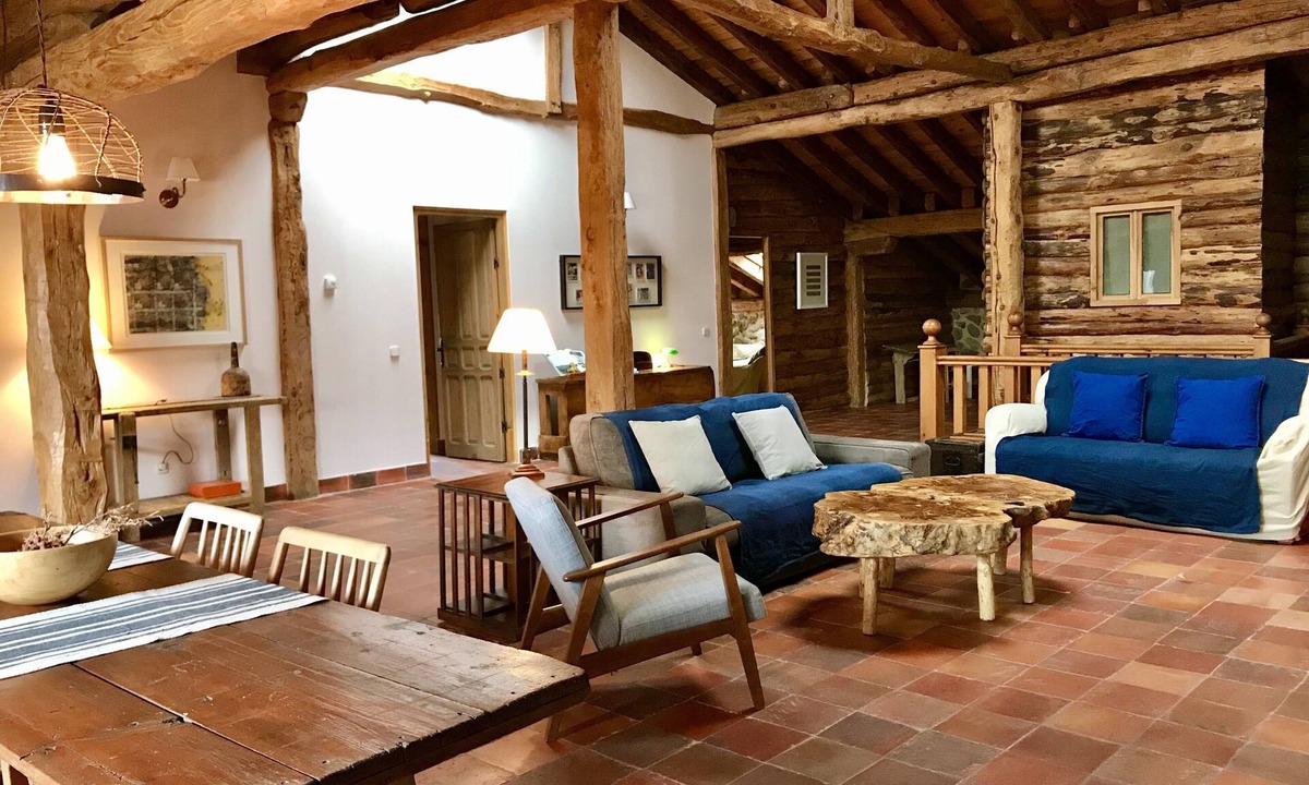 Sotosalbos Cottage | Self catering Saltus Alvus for 8/10 people