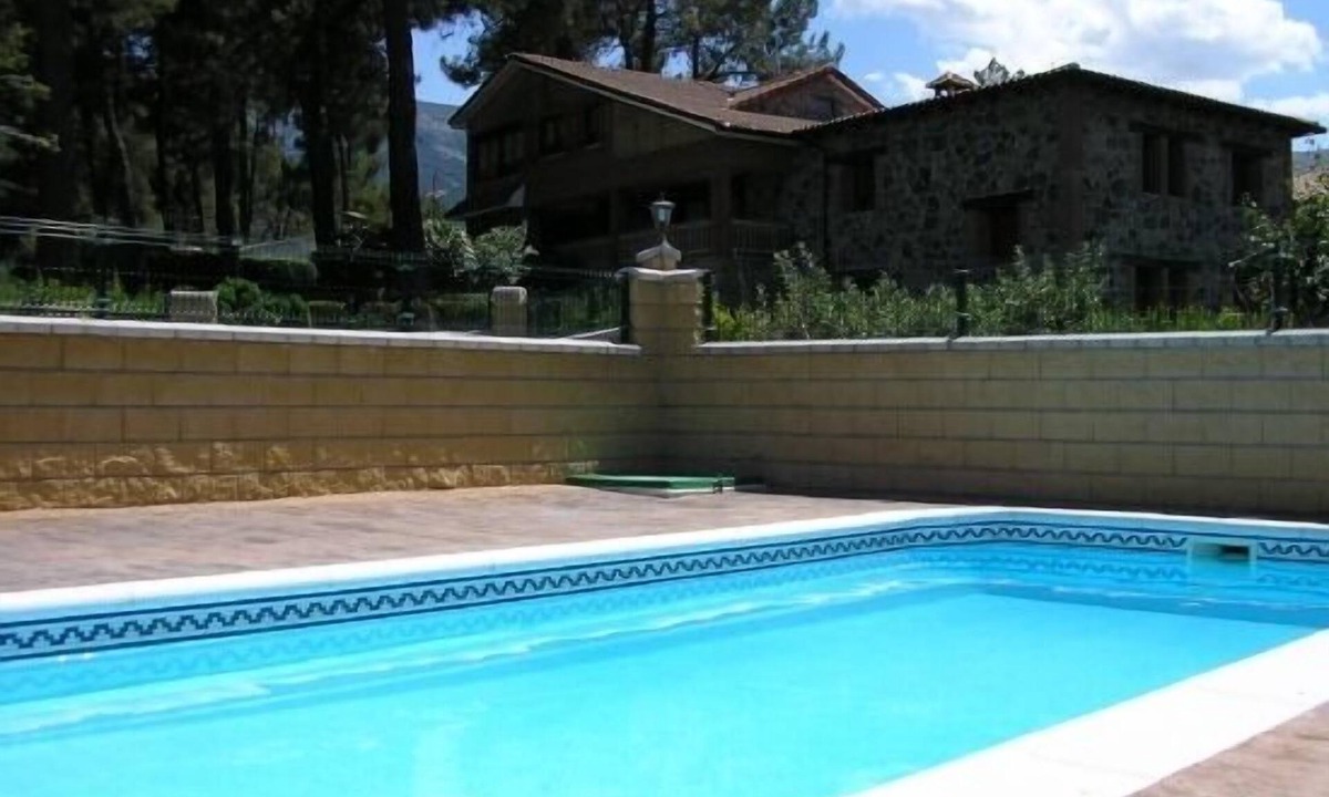 Self Catering Venero Claro Agua Clara La Fontana People | Navaluenga