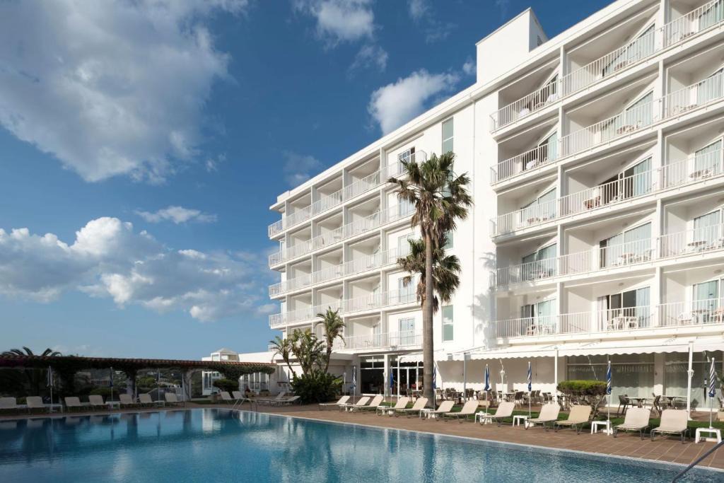 Es Castell Hotel | Seth Agamenon