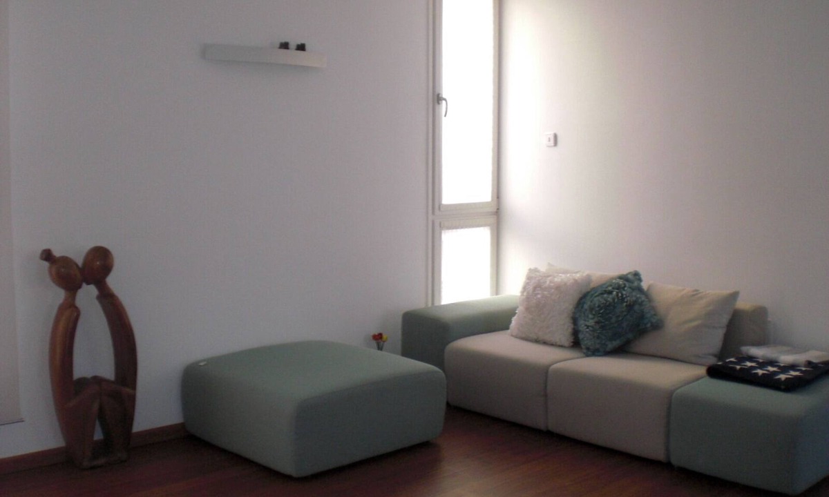 Mahon House | SINGLE-FAMILY HOUSE WITH ITS OWN PARKING