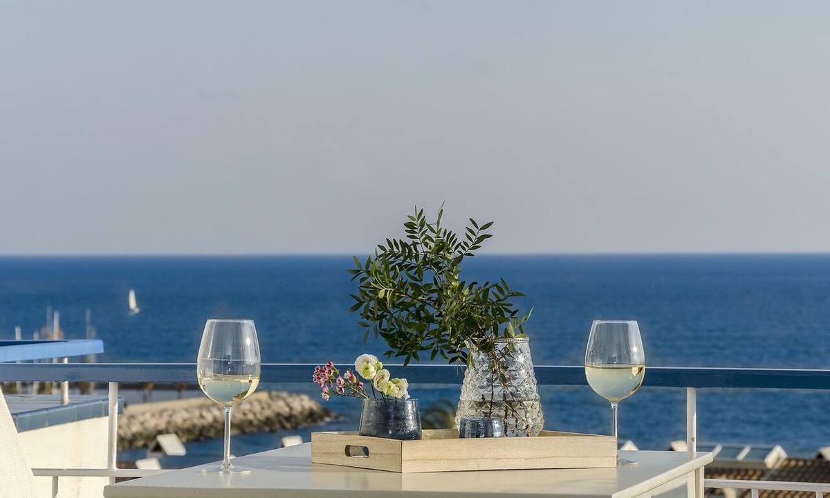 Sitges Apartment | Sitges Spaces Sea View Paradise- 2 Beds/2 Baths/Terrace- Up to 6 People