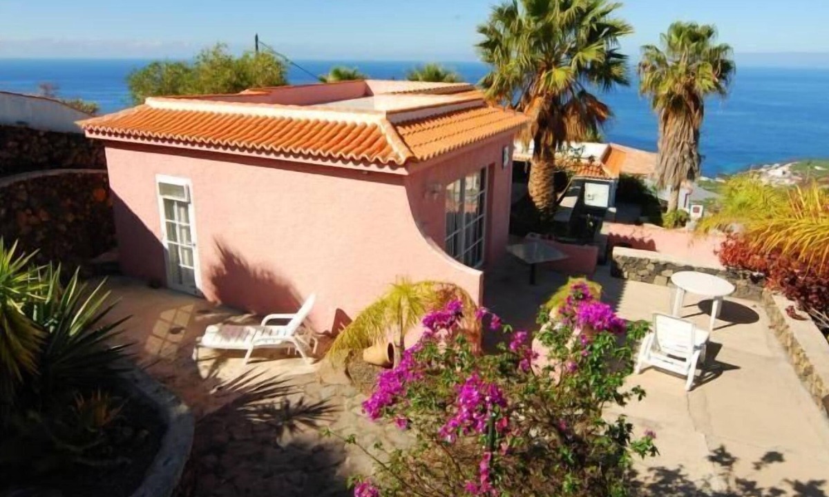 Puerto Naos House | Small one bedroom bungalow