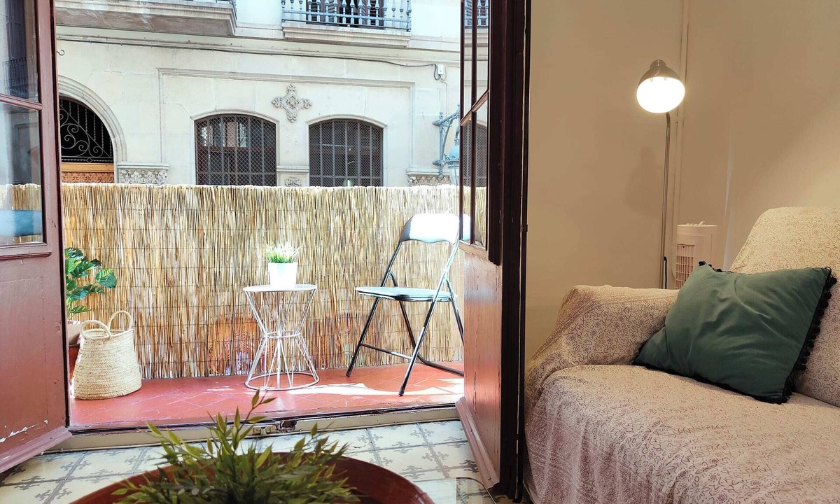 La Ribera Apartment | SP1- Centrally located, unique with balcony!