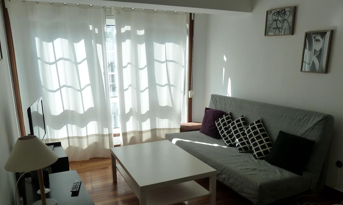 La Coruna House | Spacious, bright, comfortable and centrally located apartment.