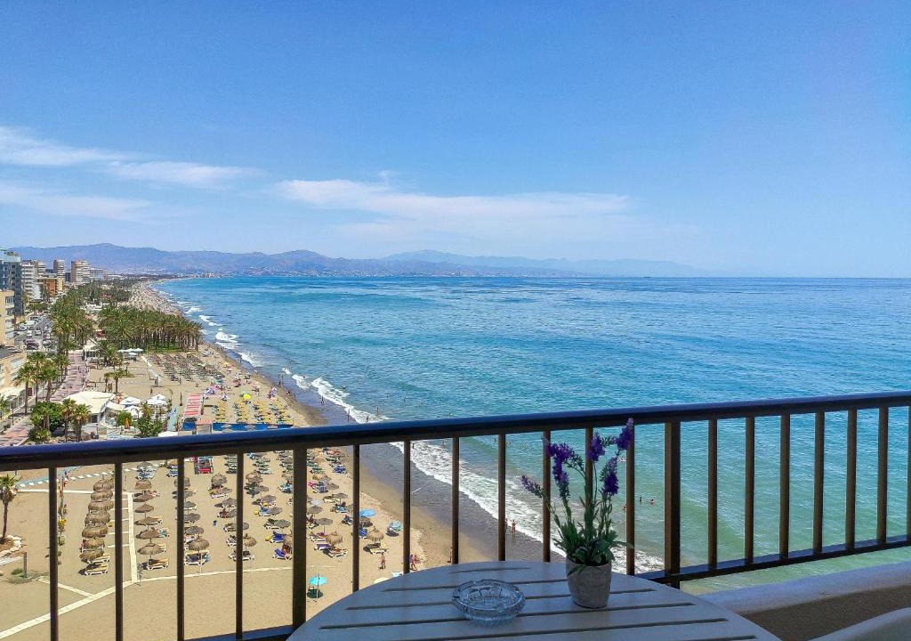 Torremolinos Apartment | Spectacular Sea Views Torremolinos