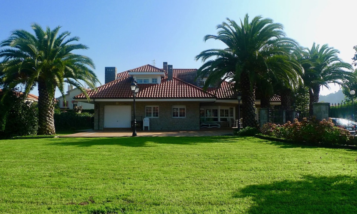 Ribadesella Ski Chalet | SPECTACULAR VILLA FOR 5 MINUTES FROM THE BEACH OF SANTA MARINA DE RIBADESELLA