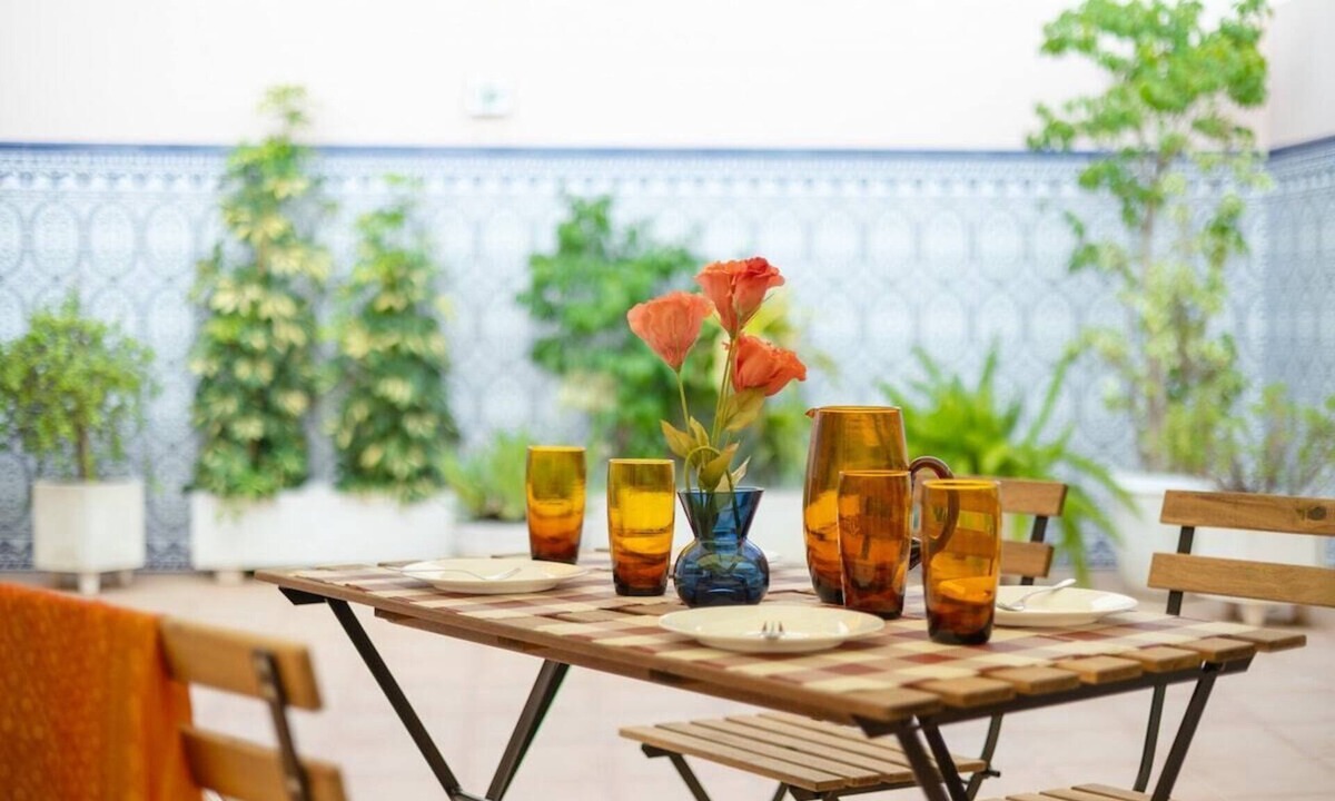Elche Apartment | Stars Courtyard by Fidalsa